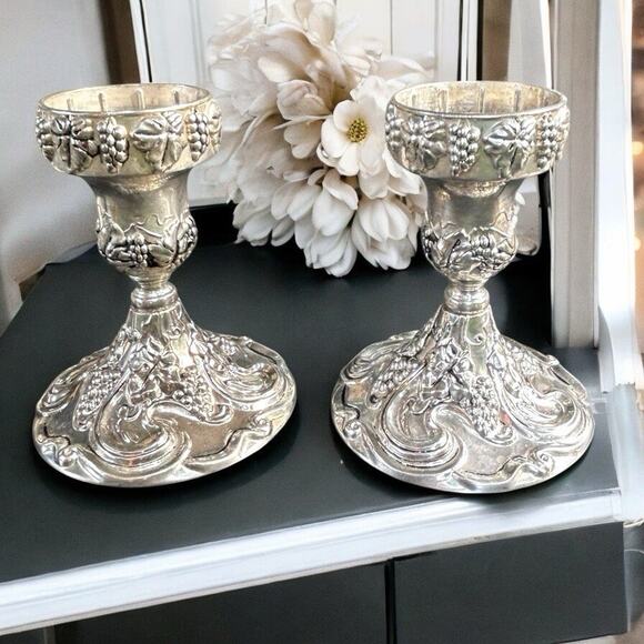 Vtg 2 Godinger Baroque Silver Plated Ornate Grapevine Candlesticks 5 Inch - Picture 1 of 13